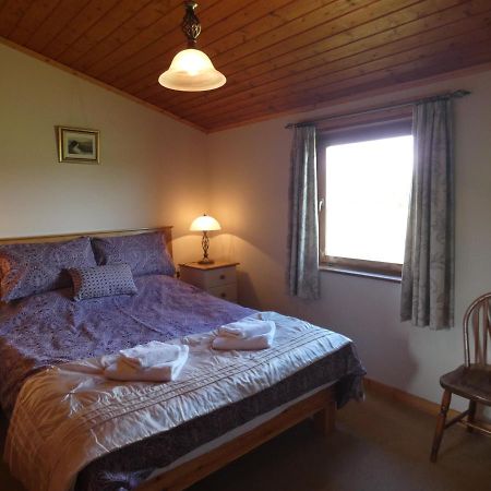 Chestnut Lodge Pilling Bagian luar foto