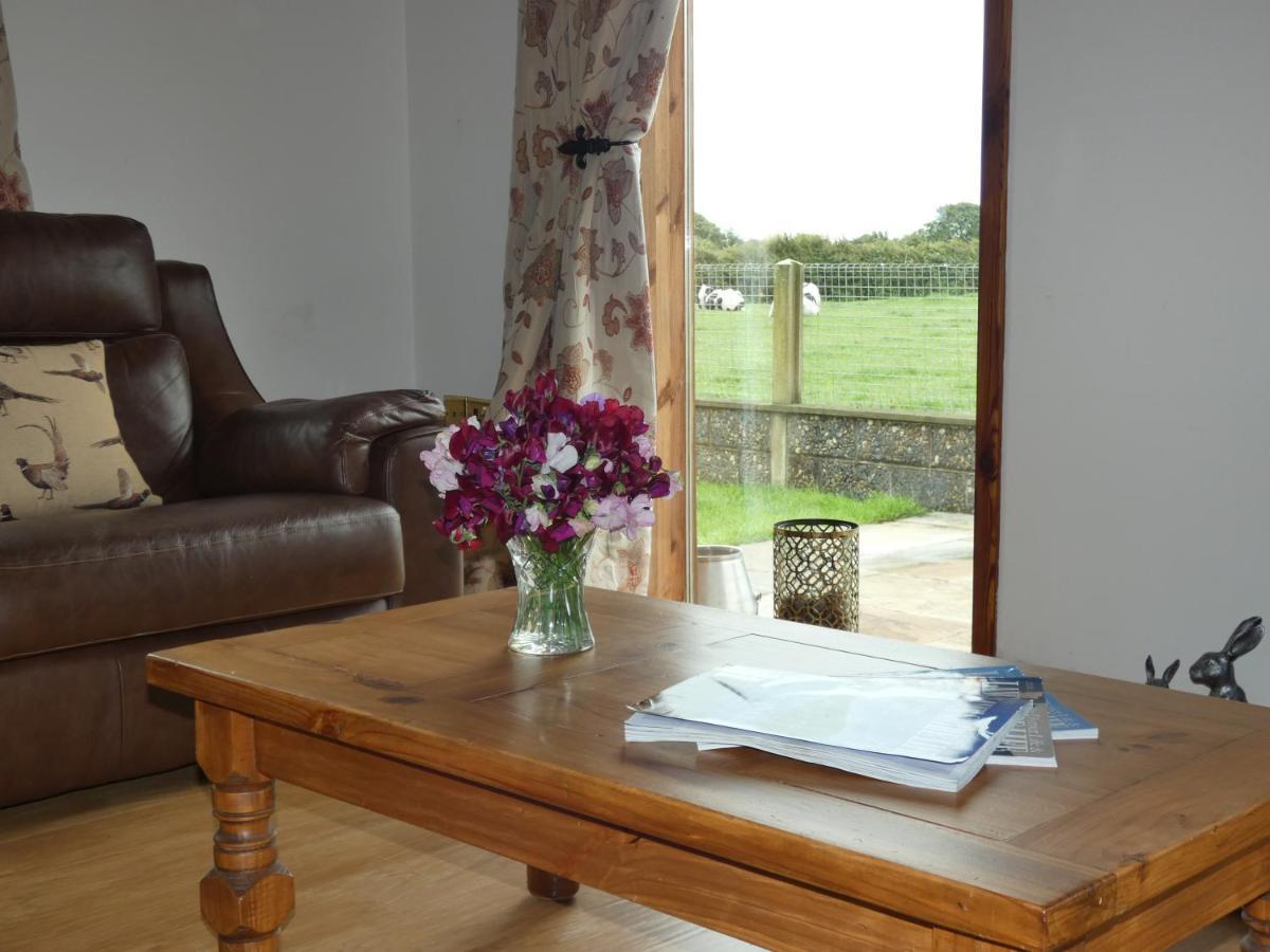 Chestnut Lodge Pilling Bagian luar foto