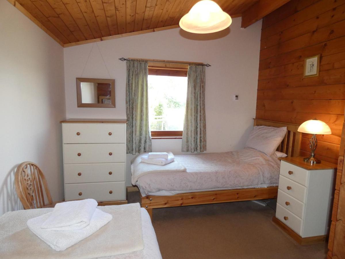 Chestnut Lodge Pilling Bagian luar foto