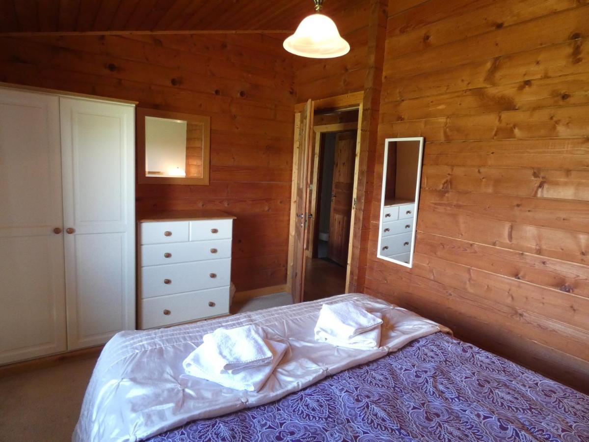 Chestnut Lodge Pilling Bagian luar foto